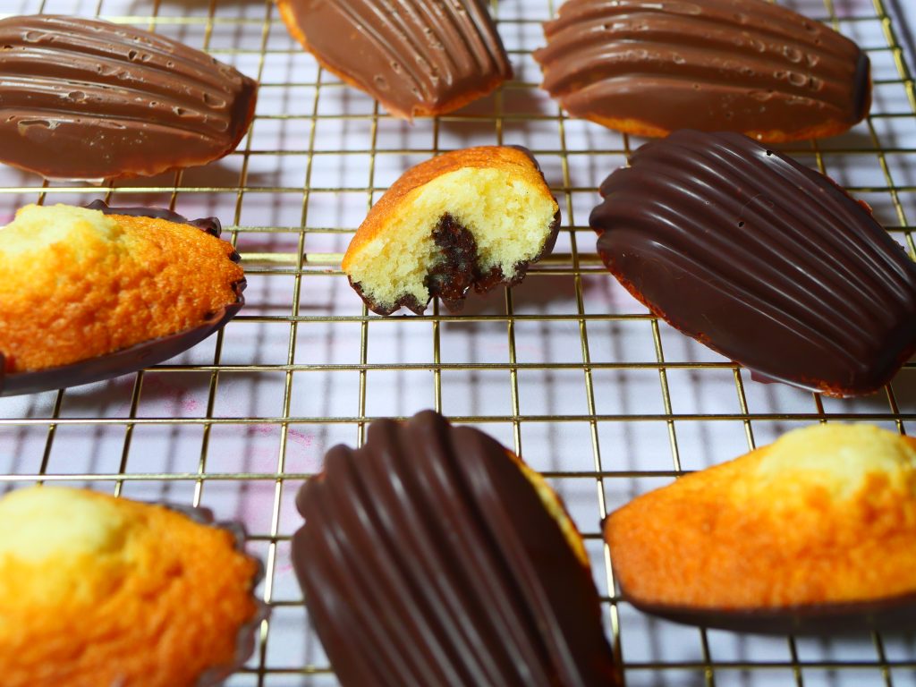 madeleine coque chocolat - dans la cuisine d'anais