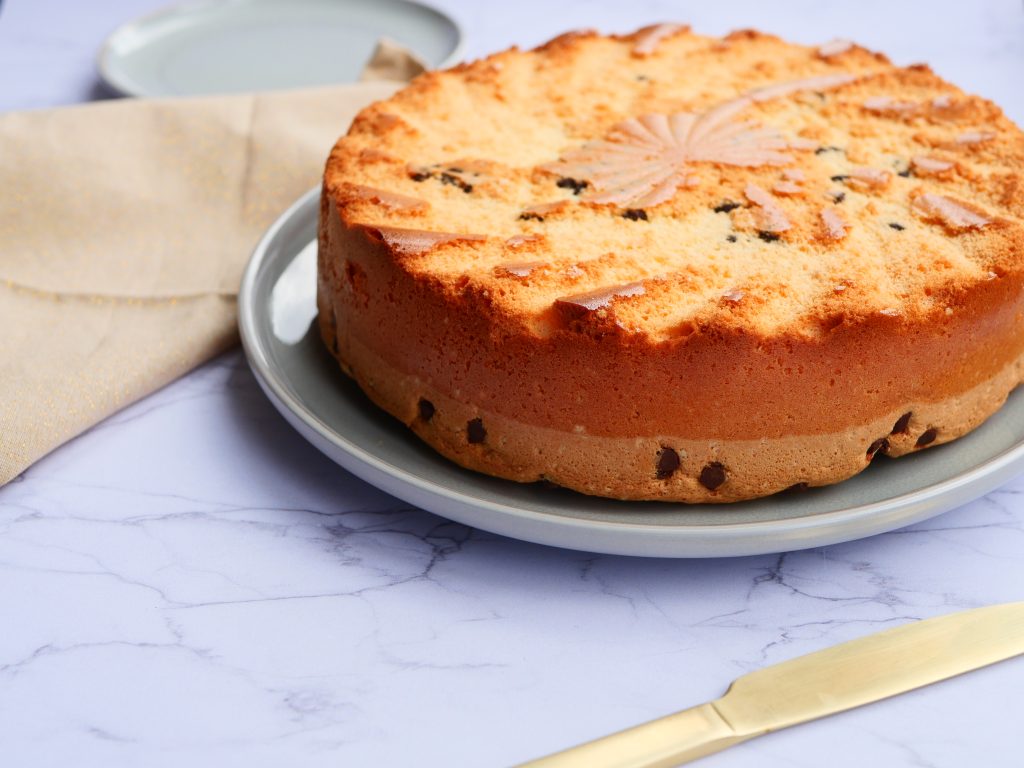 gâteau de Savoie aux pépites de chocolat - dans la cuisine d'anais